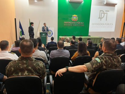 Servidores estaduais debatem decis