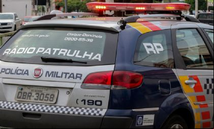 Adolescente invade resid