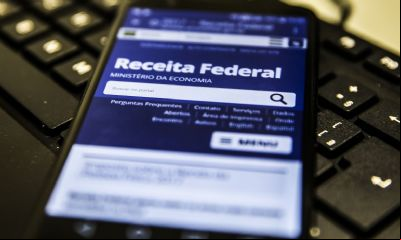 Receita paga hoje lote residual de restitui