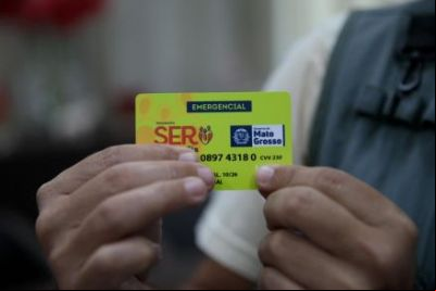 Governo de MT entrega novos cart