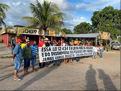 Pescadores fazem manifesta