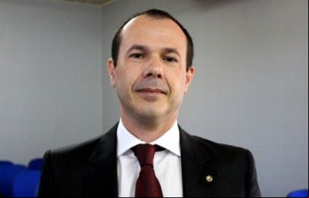 CNJ mant