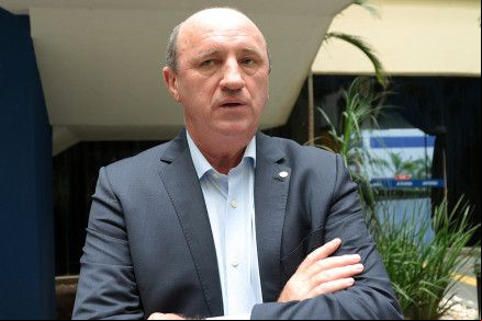Neri reconhece trabalho de Wellington pela libera