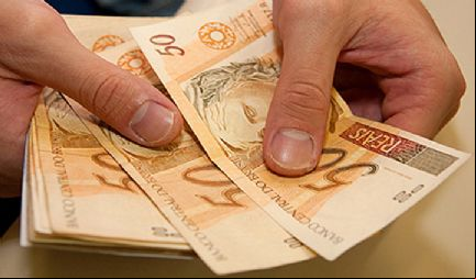Caixa paga Bolsa Fam
