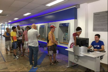 Nascidos em agosto sem conta na Caixa podem sacar FGTS