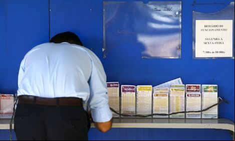 Mega-Sena sorteia neste s
