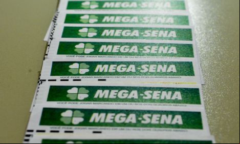 Sem ganhador, Mega-Sena acumula e pr