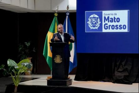 Wellington Fagundes defende aux