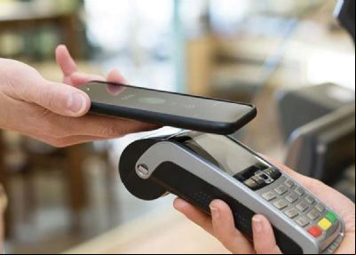 Compras online crescem e consumidores usam mais formas digitais de pagamento