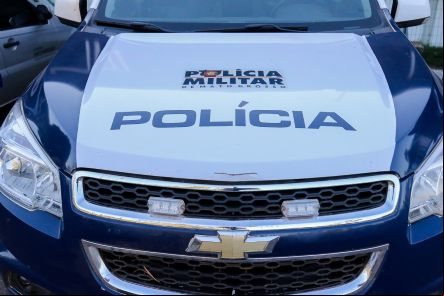 Adolescentes de 17 anos ficam feridos em acidente entre motocicleta e bicicleta motorizada em S