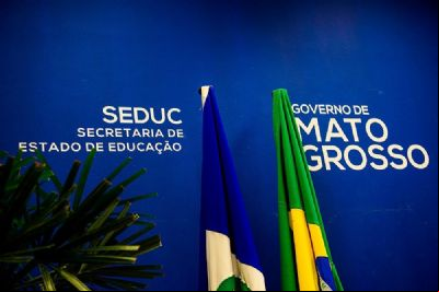 Governo de MT nomeia 33 professores da educa