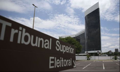 Eleitor: multas com a Justi